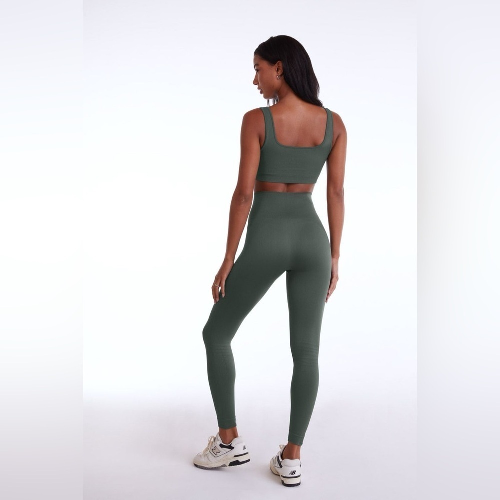 Set Active Sculptflex Leggings Green Size S/M Activewear Athleisure Ribbed - Picture 3 of 10